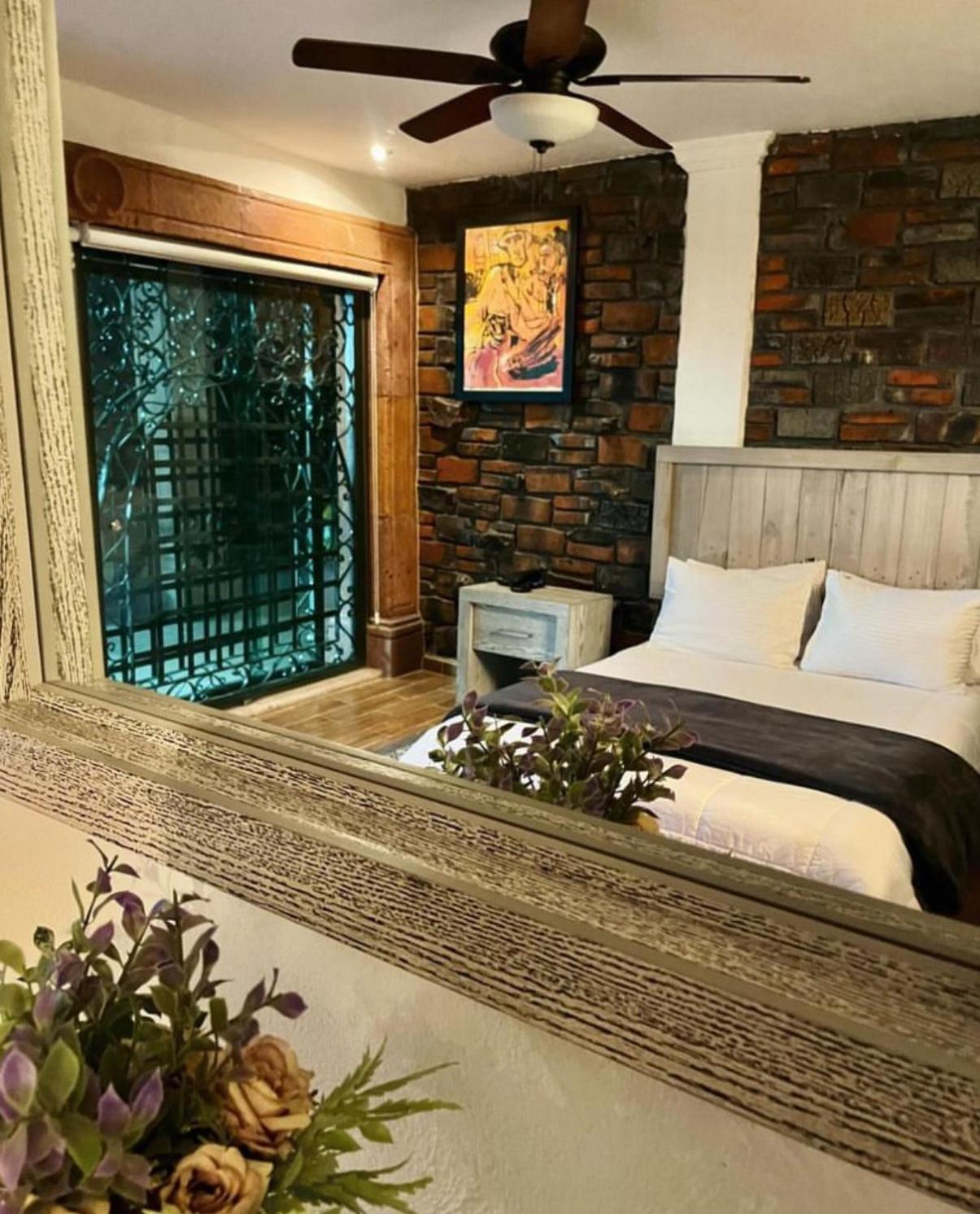Casa Carmona 33 Hotell Querétaro Exteriör bild