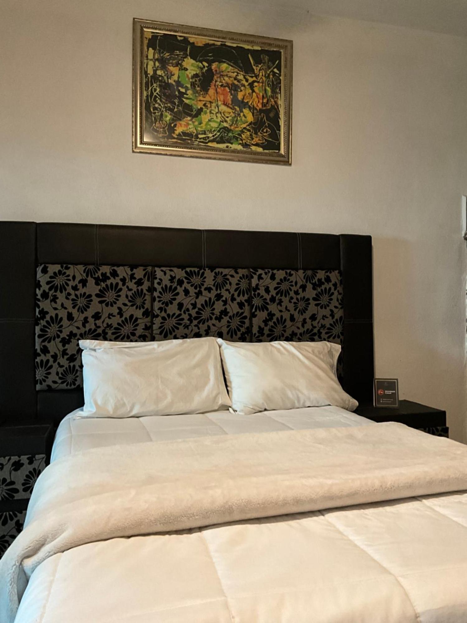 Casa Carmona 33 Hotell Querétaro Exteriör bild